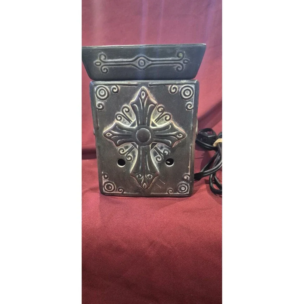 Scentsy Hope Cross Celtic Charity Full Size Wax Warmer Retired Rustic Lighted